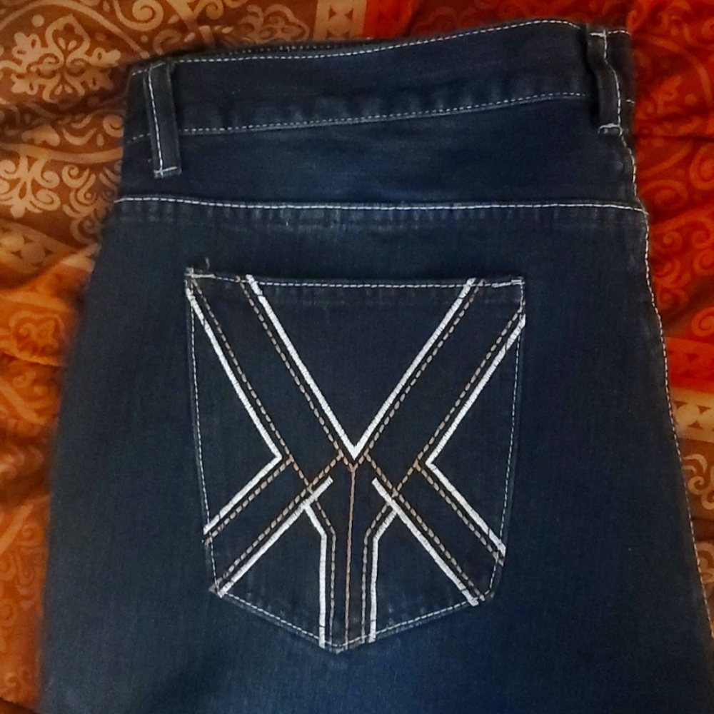 Men's blue jeans pants size 40.